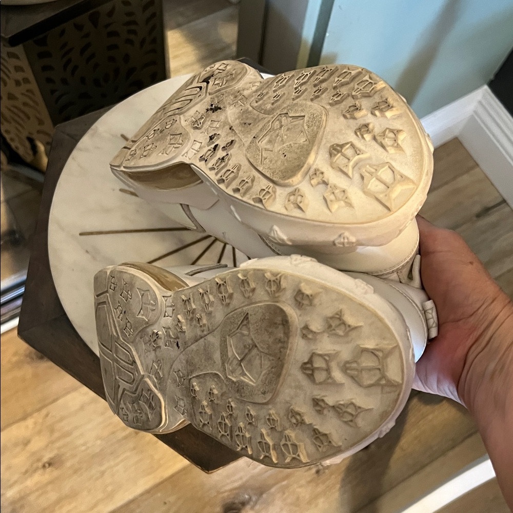 🛑 1 hour sale. Naked Wolfe, size 9, Turbo Casual White Sneakers w/ Wolf logo - Picture 7 of 11